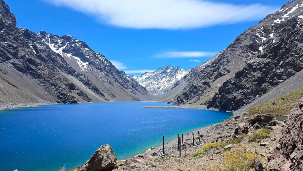 Um dos pontos altos do passeio pela estrada los Caracoles_ Laguna del Inca