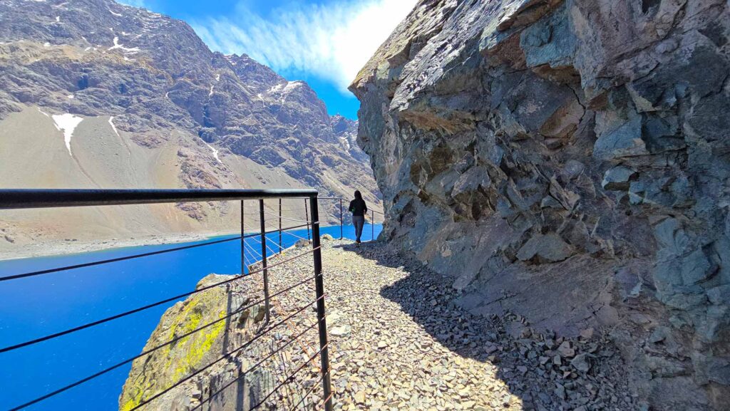 Laguna del Inca na estrada de Los Caracoles